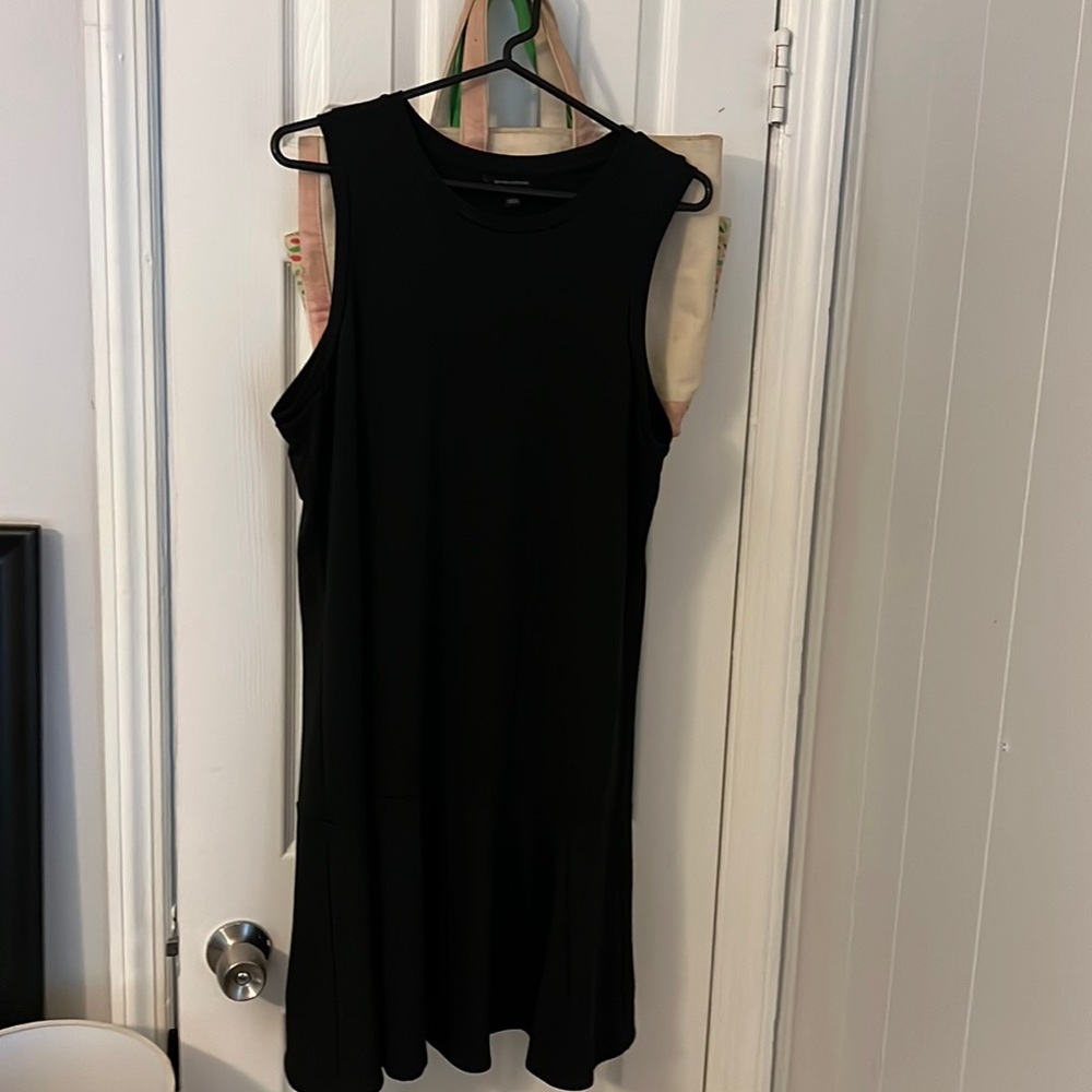 Banana republic black knit flounce dress sz L